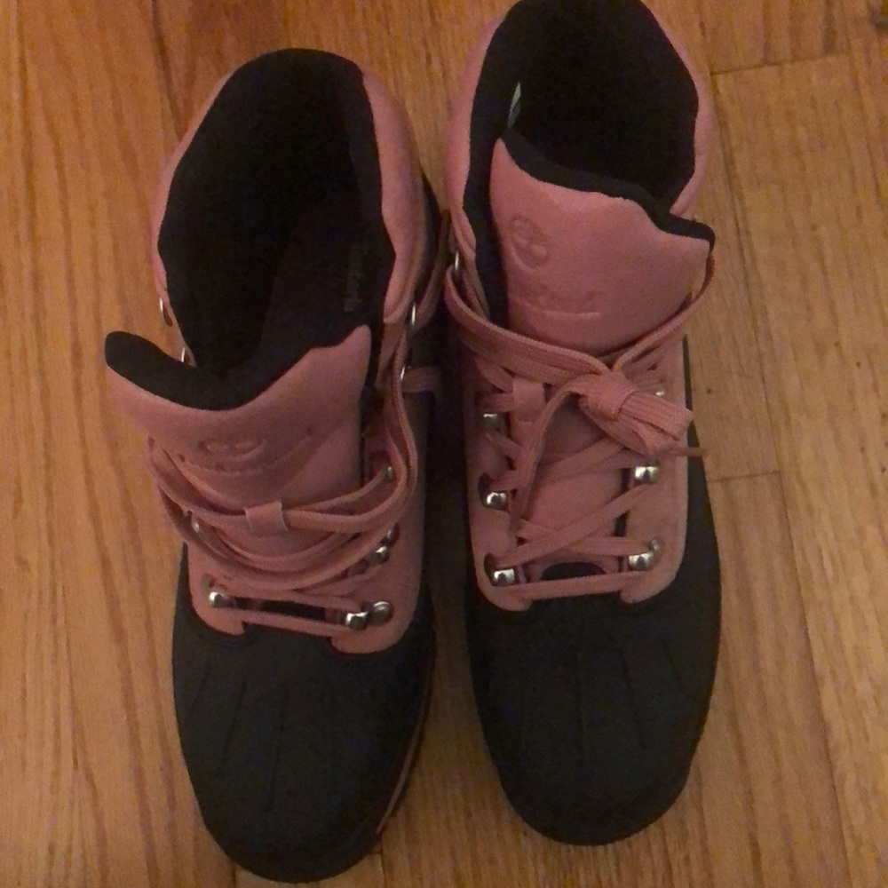 Timberland NWOT pink and black boots size 7